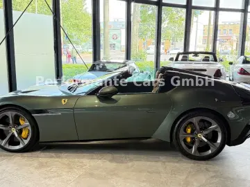 Ferrari 12Cilindri Spider-Carbon NEW
