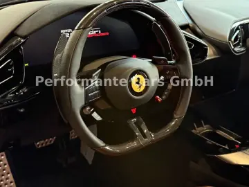 Ferrari 12Cilindri Spider-Carbon NEW