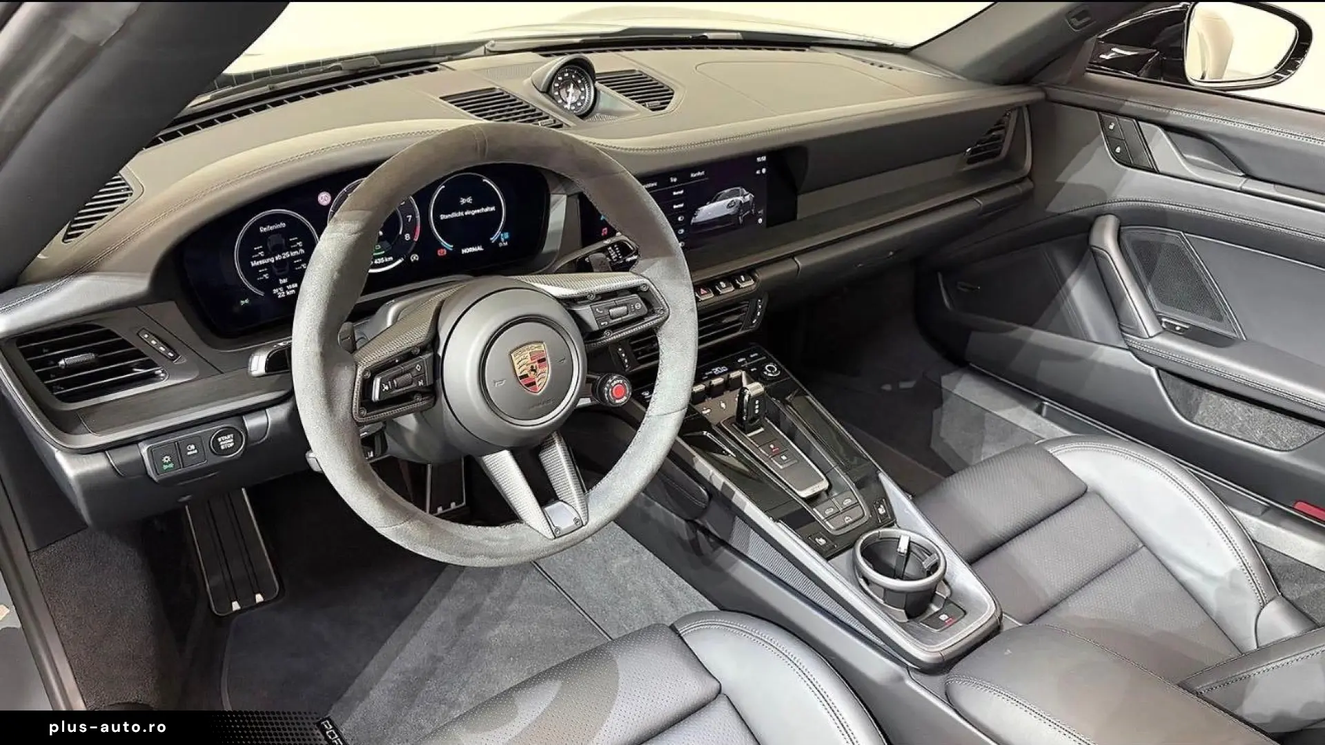 Porsche 992.2 4 GTS Convertible LIFT Matrix 18-way BOSE