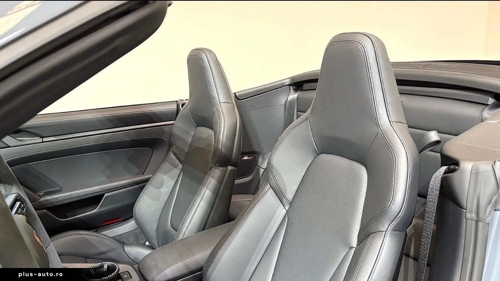 Porsche 992.2 4 GTS Convertible LIFT Matrix 18-way BOSE