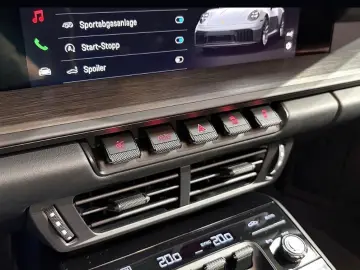 Porsche 992.2 4 GTS Convertible LIFT Matrix 18-way BOSE