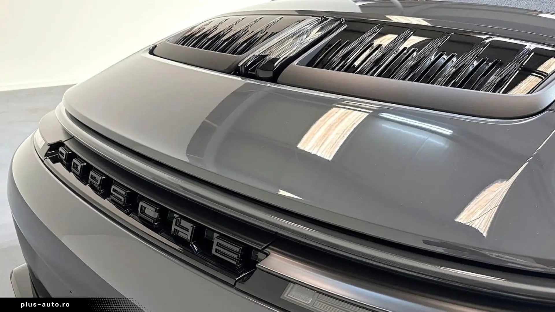 Porsche 992.2 4 GTS Convertible LIFT Matrix 18-way BOSE