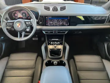 PORSCHE Cayenne E-Hyb Panorama 360K ACC 21 Alu Facelift