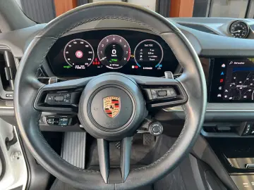 PORSCHE Cayenne E-Hyb Panorama 360K ACC 21 Alu Facelift