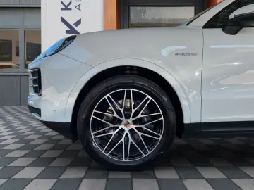 PORSCHE Cayenne E-Hyb Panorama 360K ACC 21 Alu Facelift
