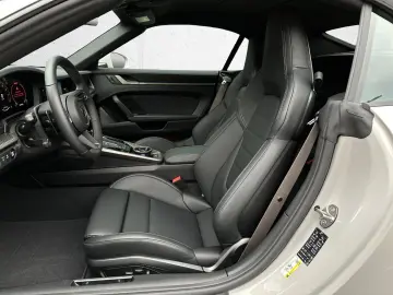 Porsche 992 911 Turbo S Cabriolet LIFT Burmester 360
