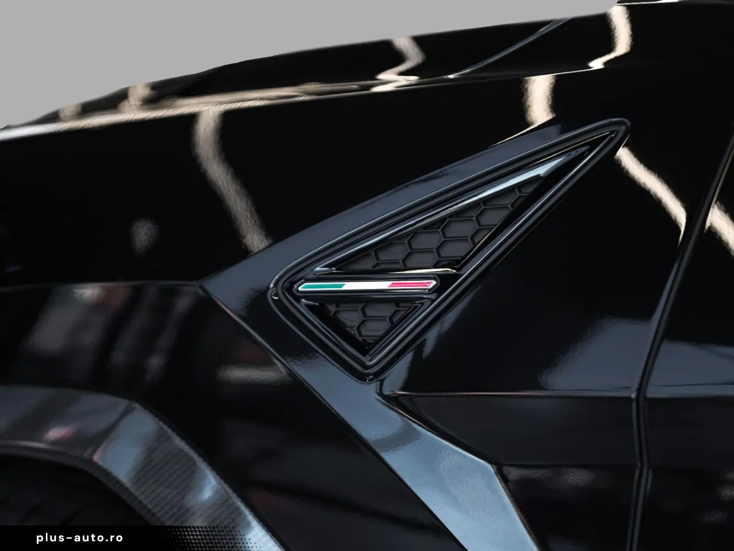LAMBORGHINI Urus Performante   Panoramic Roof   Full PPF