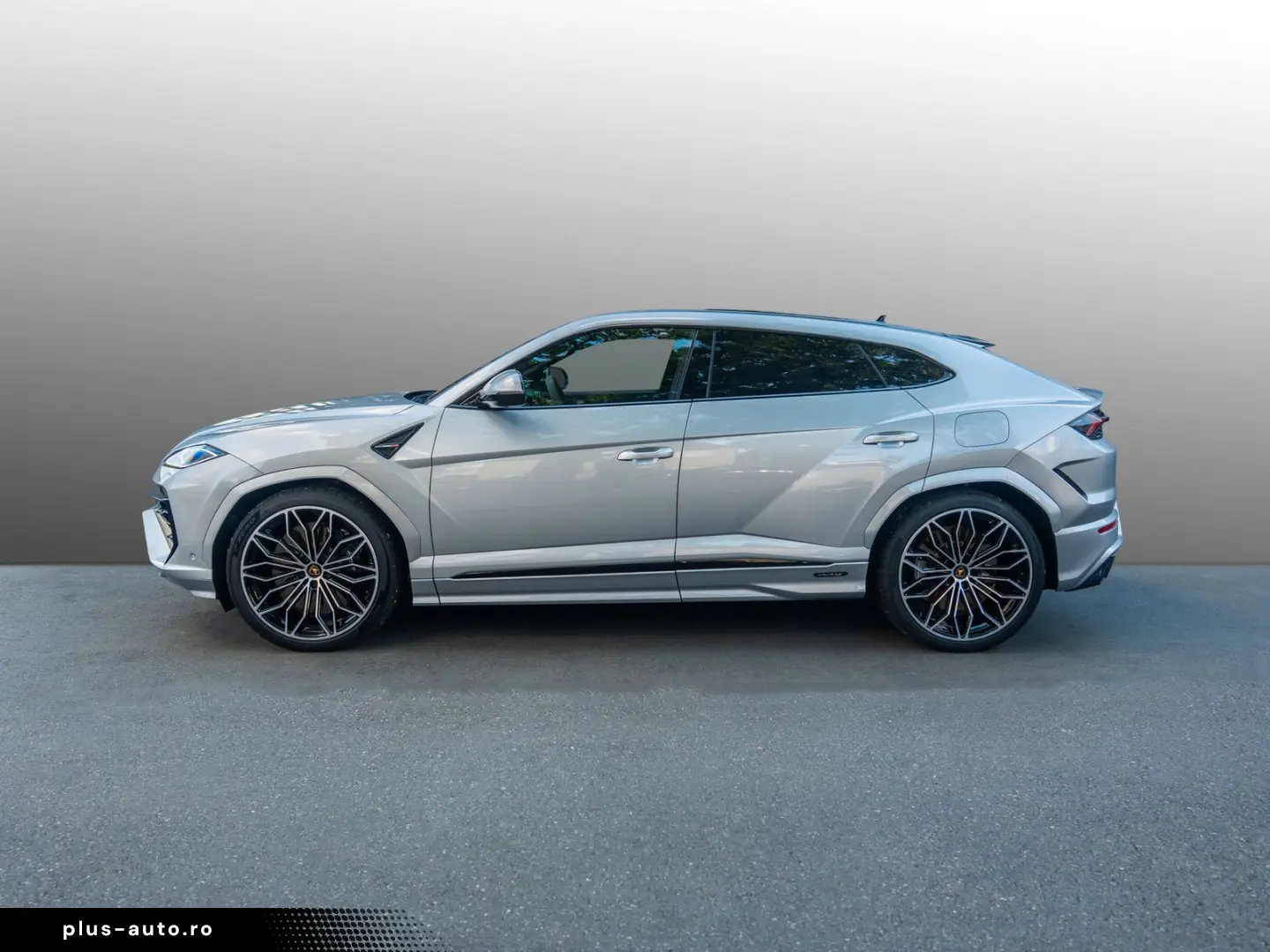 LAMBORGHINI Urus SE  B&O  Dark Package  MY25