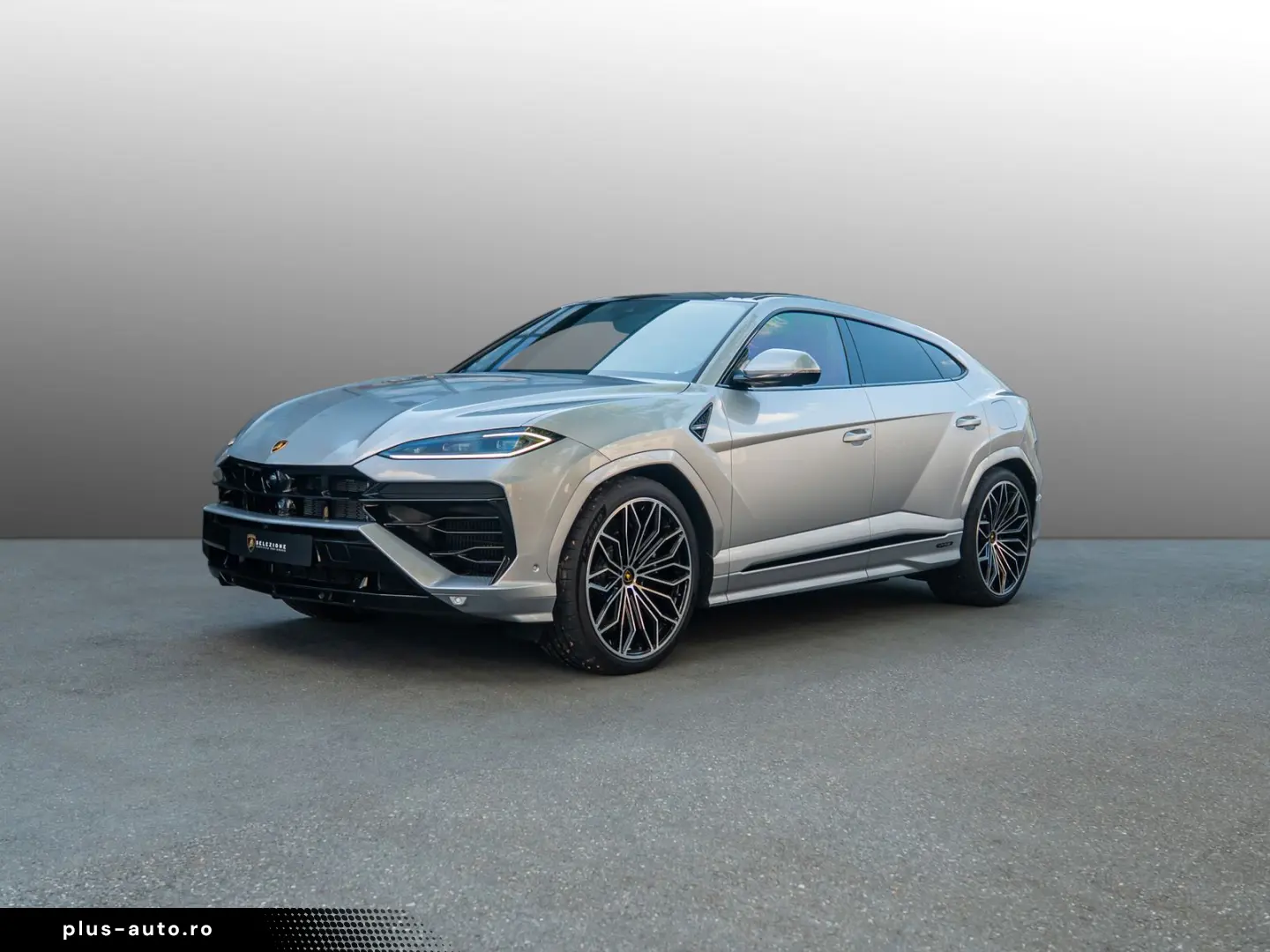 LAMBORGHINI Urus SE  B&O  Dark Package  MY25