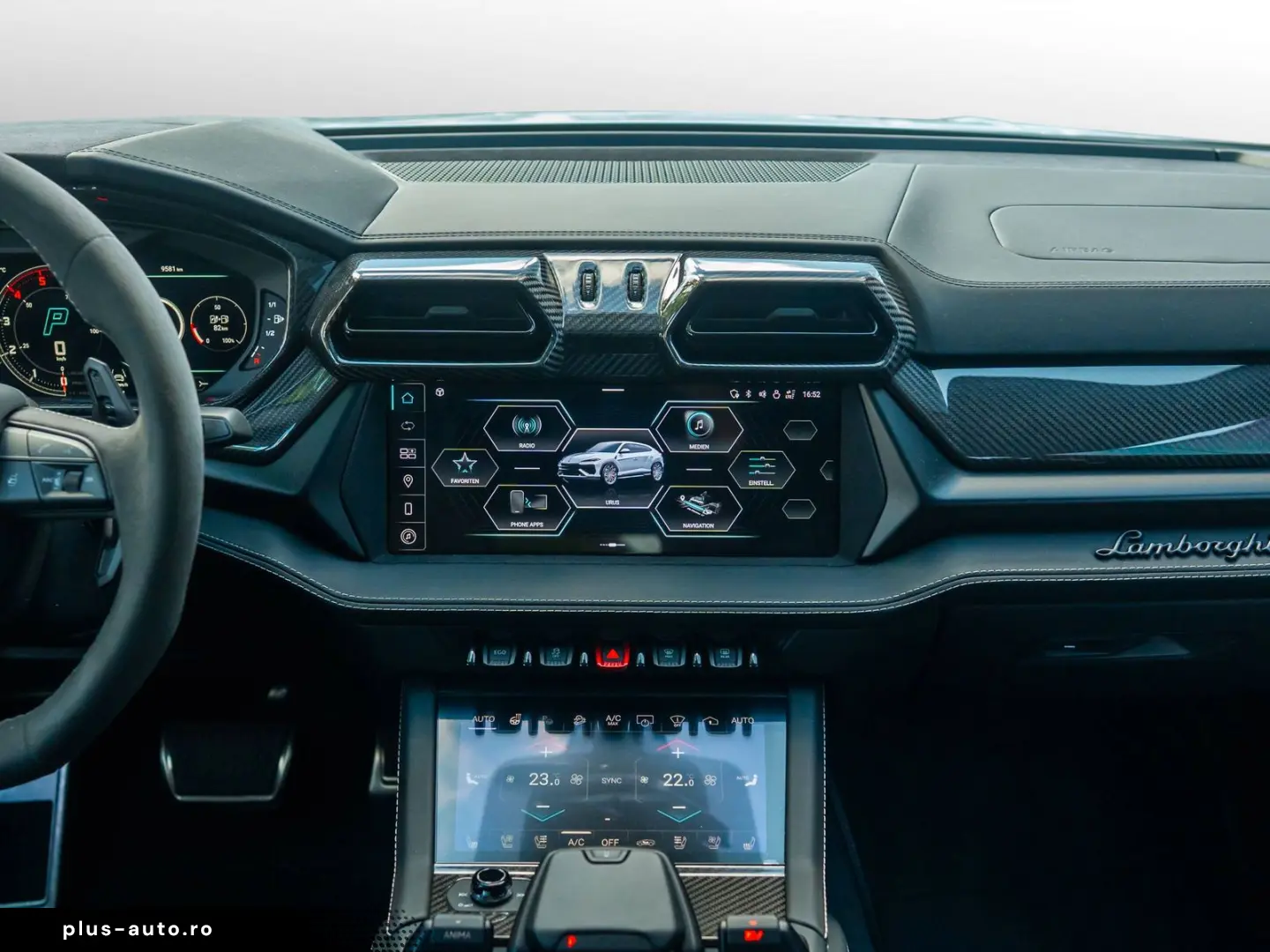 LAMBORGHINI Urus SE  B&O  Dark Package  MY25