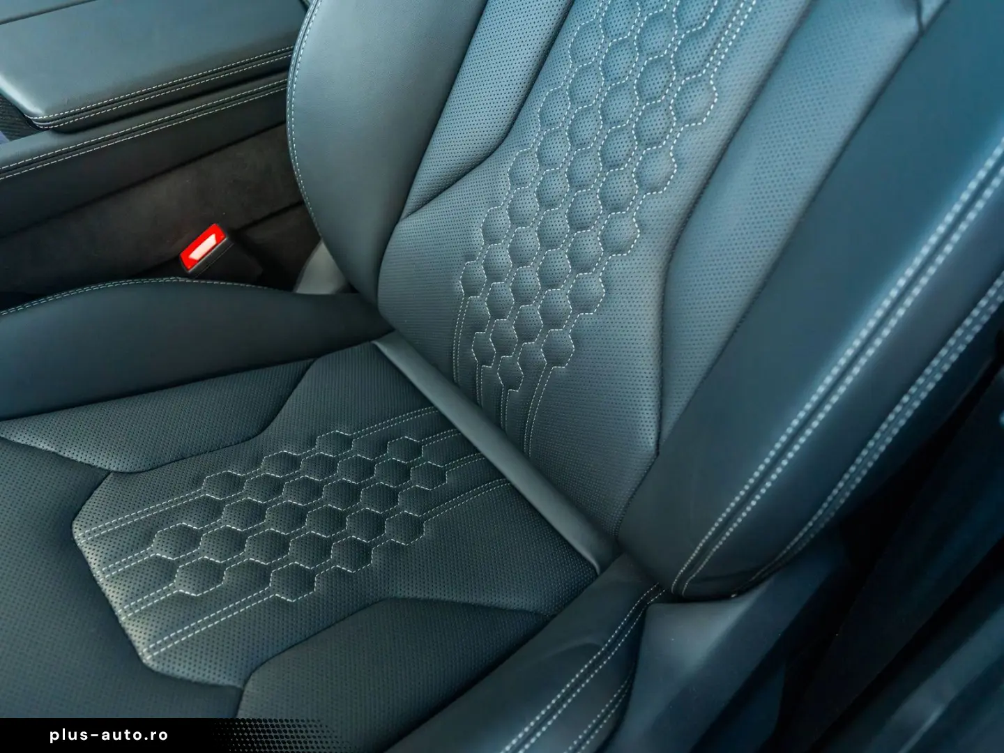 LAMBORGHINI Urus SE  B&O  Dark Package  MY25