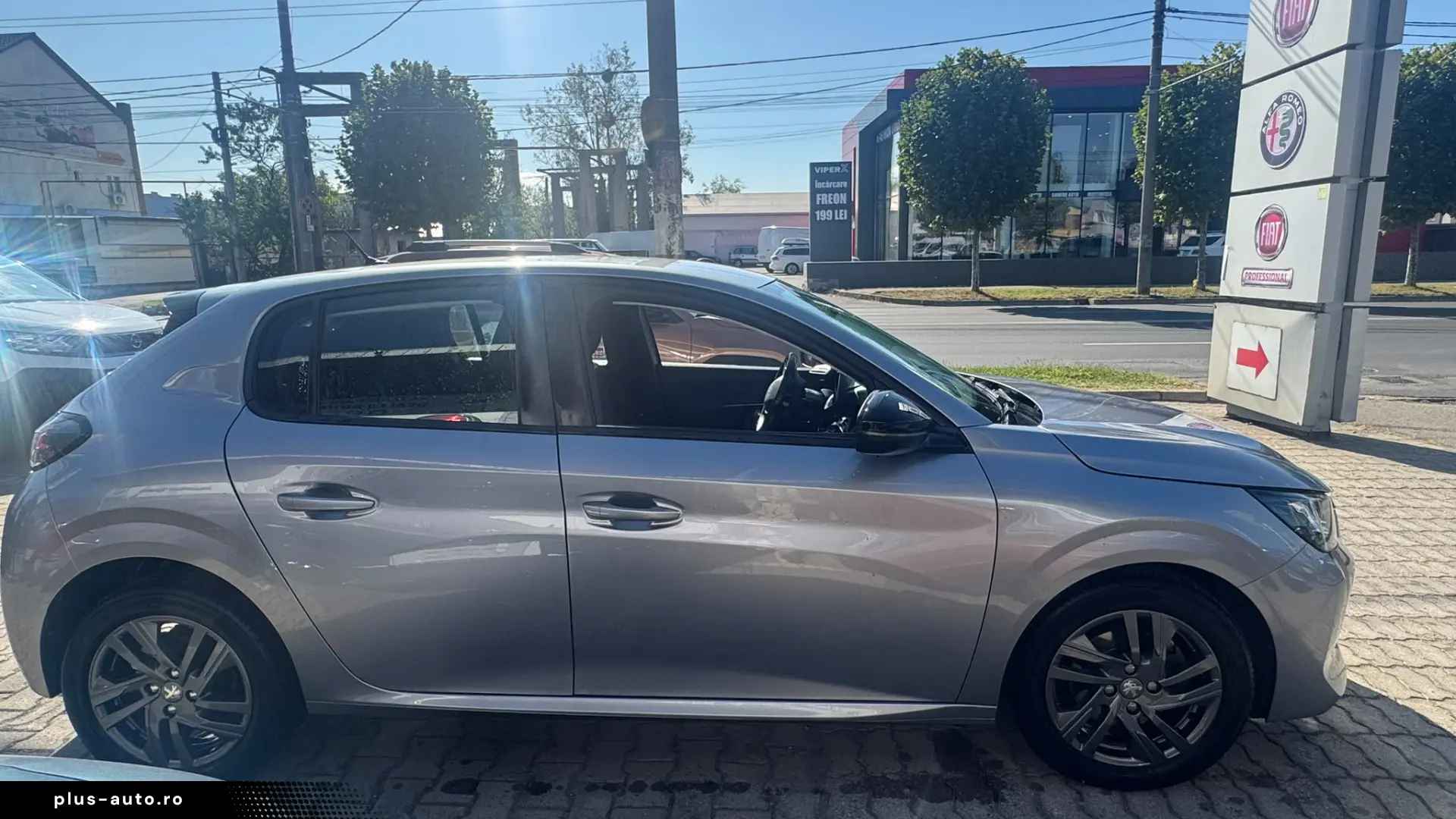 PEUGEOT 208 STYLE