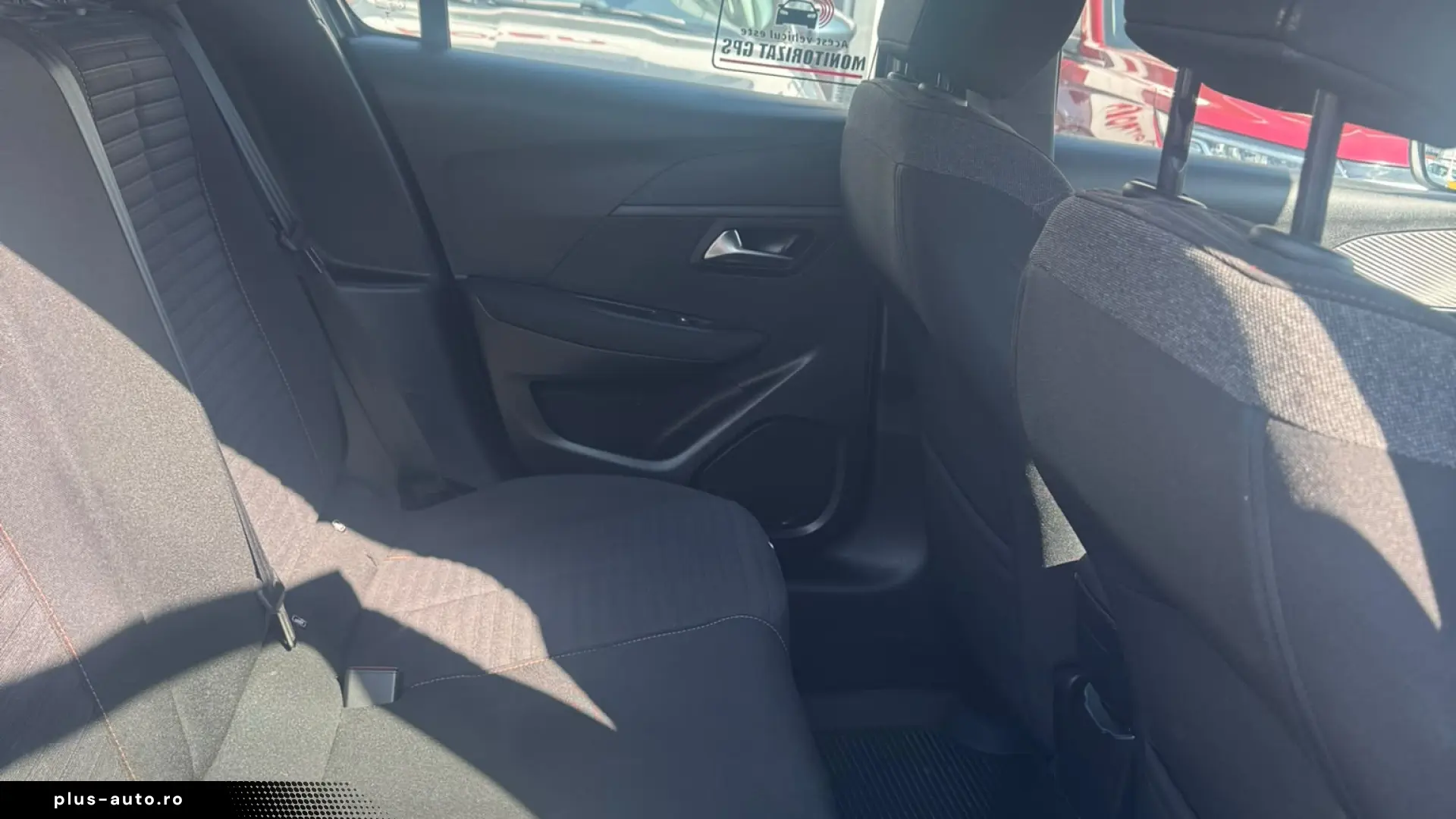 PEUGEOT 208 STYLE
