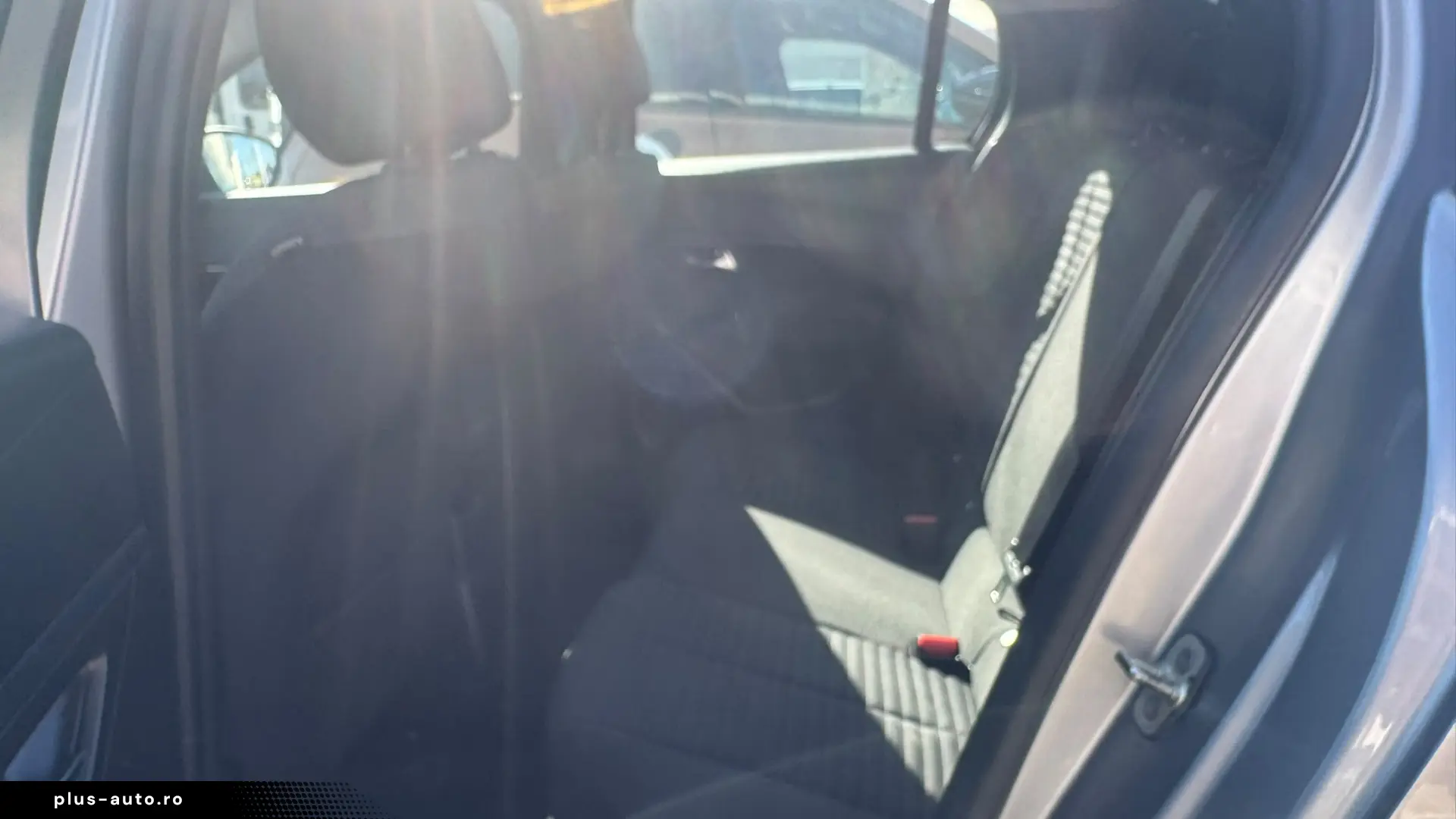 PEUGEOT 208 STYLE