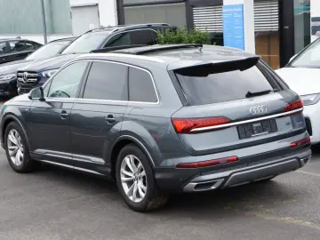 AUDI Q7 55 TFSI e  S LINE LUFTFEDERUNG LASER NP.102t€