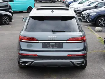 AUDI Q7 55 TFSI e  S LINE LUFTFEDERUNG LASER NP.102t€