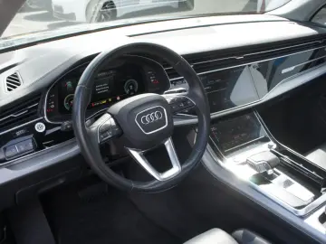 AUDI Q7 55 TFSI e  S LINE LUFTFEDERUNG LASER NP.102t€