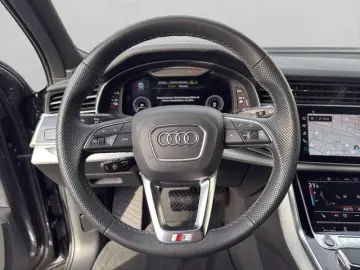 AUDI Q7 55 TFSI e quattro S line LED 306  AHK SOUND P