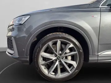 AUDI Q7 55 TFSI e quattro S line LED 306  AHK SOUND P