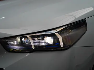 BMW 520d M Sport PRO PANO ICONIC 360 HUD H&K KEY