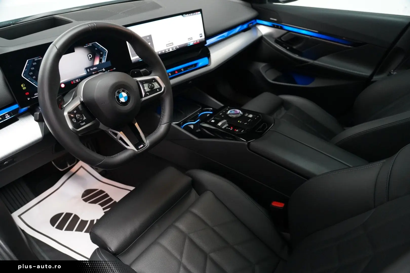 BMW 520d M Sport PRO PANO ICONIC 360 HUD H&K KEY