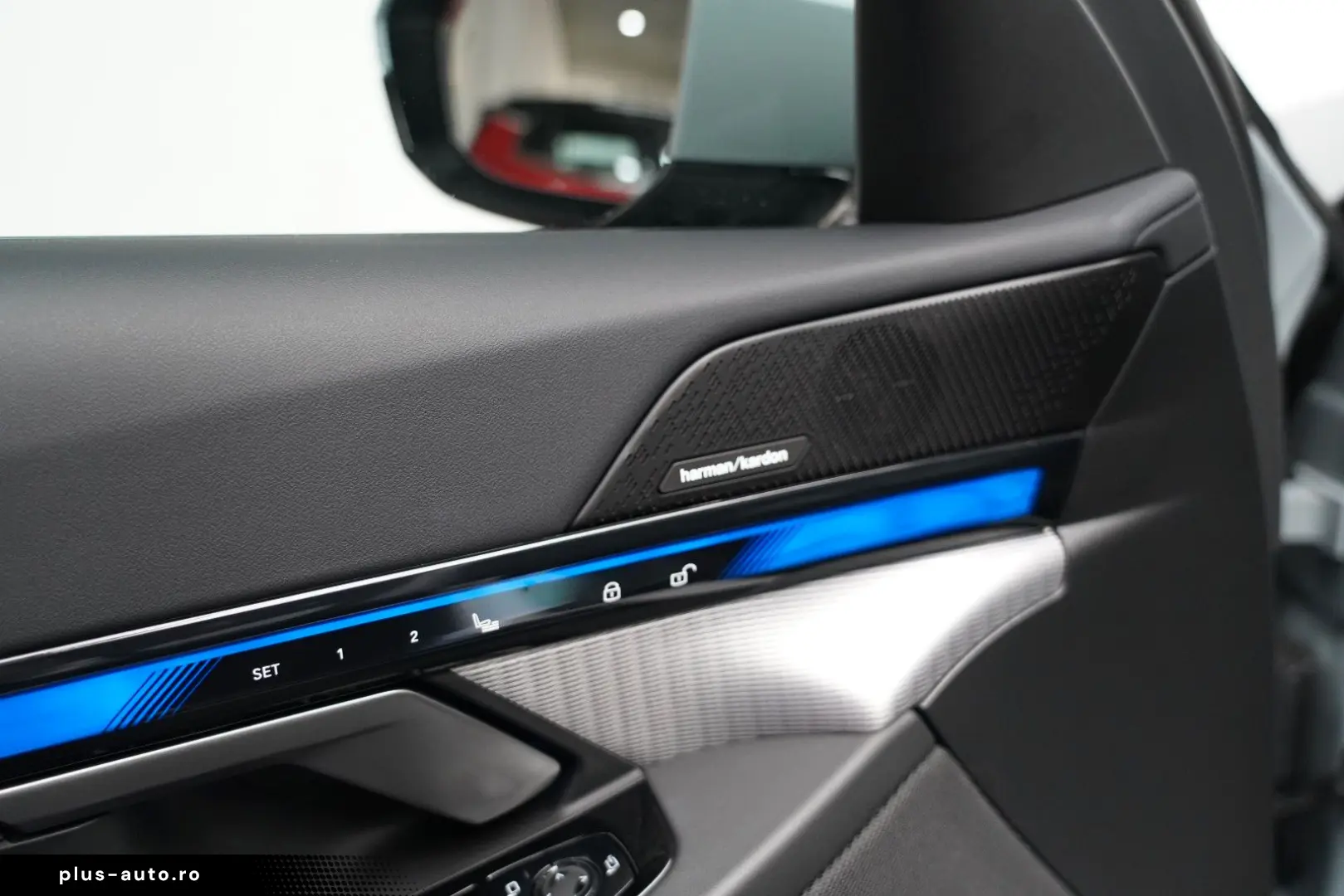 BMW 520d M Sport PRO PANO ICONIC 360 HUD H&K KEY
