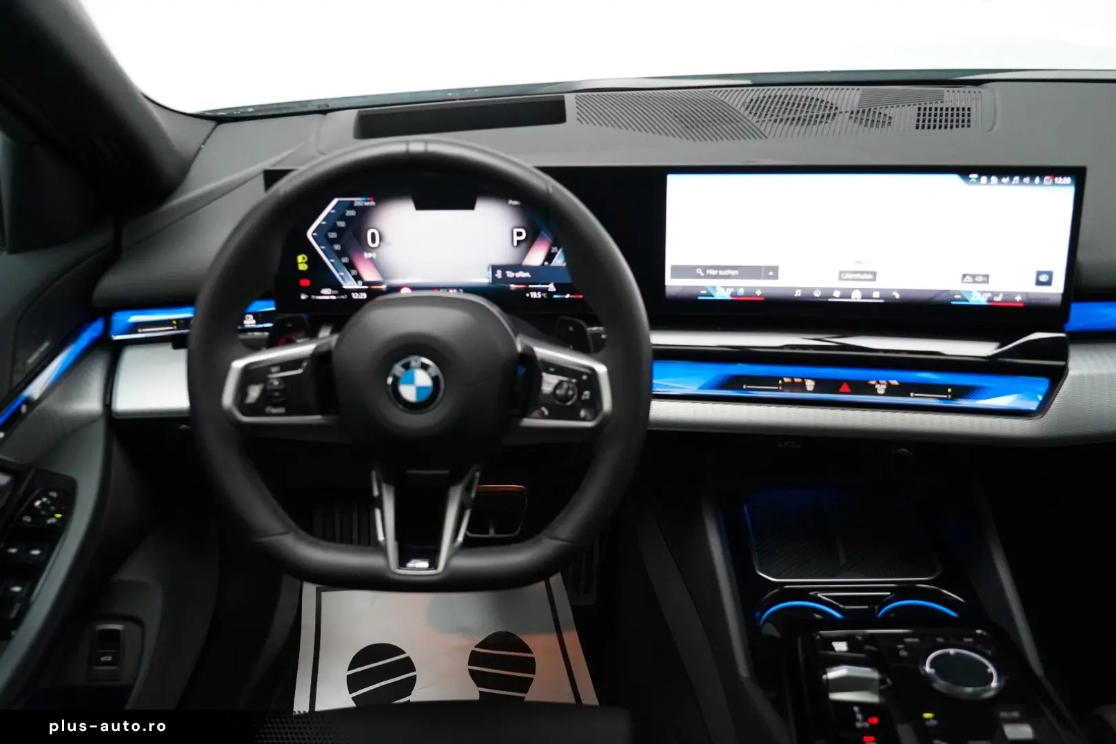 BMW 520d M Sport PRO PANO ICONIC 360 HUD H&K KEY