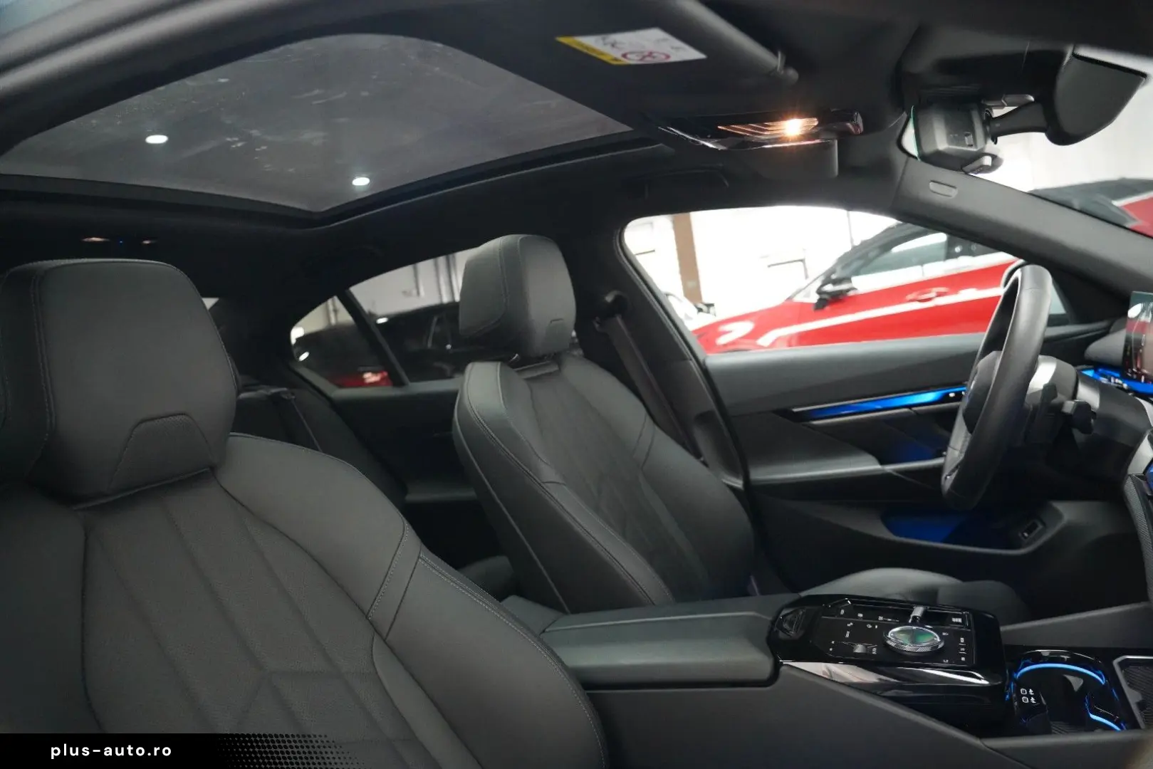 BMW 520d M Sport PRO PANO ICONIC 360 HUD H&K KEY