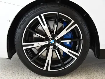 BMW 540d xDrive M Sport Pro ACC LED StandHzg Pano