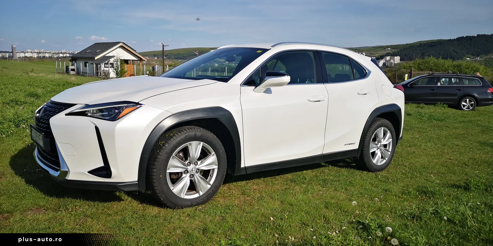 Lexus UX250h