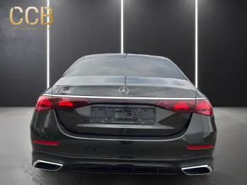 Mercedes-Benz E200 AMG Line Premium Plus