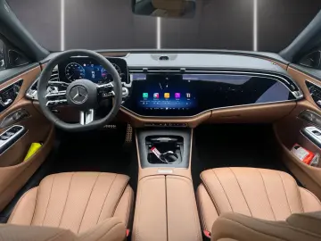 Mercedes-Benz E200 AMG Line Premium Plus
