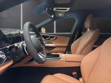 Mercedes-Benz E200 AMG Line Premium Plus