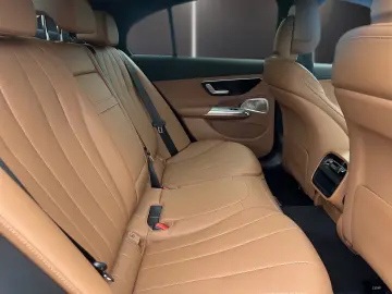 Mercedes-Benz E200 AMG Line Premium Plus