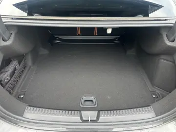 Mercedes-Benz E200 AMG Line Premium Plus