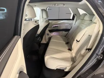 BENTLEY Bentayga S V8 Nachtsicht Massage B&O 22 Zoll