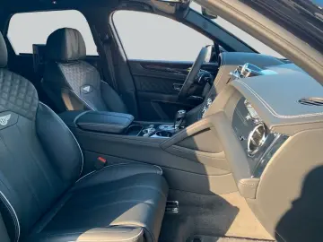 BENTLEY New Bentayga V8 S