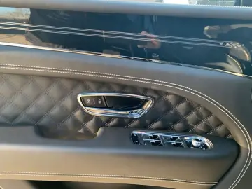 BENTLEY New Bentayga V8 S