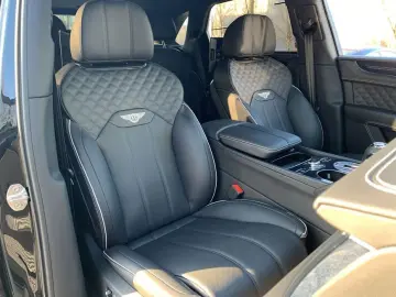 BENTLEY New Bentayga V8 S