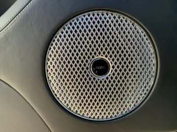 BENTLEY New Bentayga V8 S