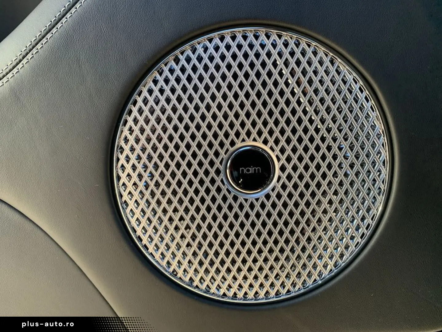 BENTLEY New Bentayga V8 S