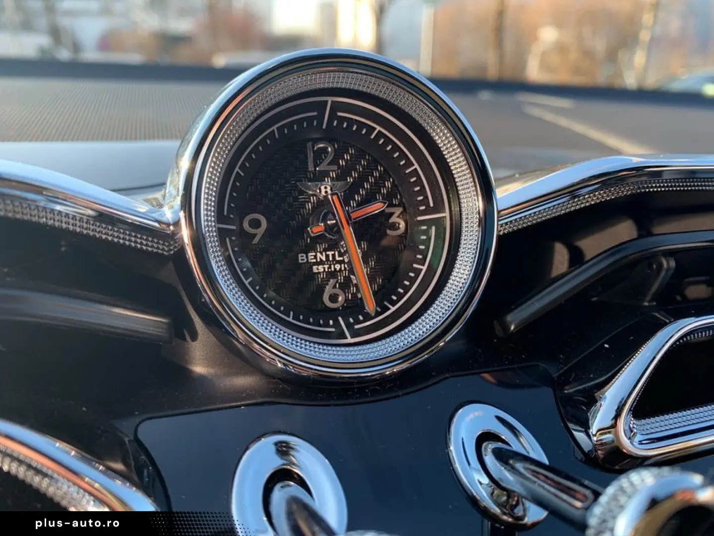 BENTLEY New Bentayga V8 S