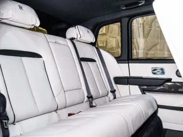 Rolls-Royce Cullinan Black Bagde_NOVITEC