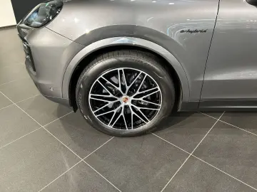 PORSCHE Cayenne E-Hybrid Coupe InnoDrive Head-Up BOSE