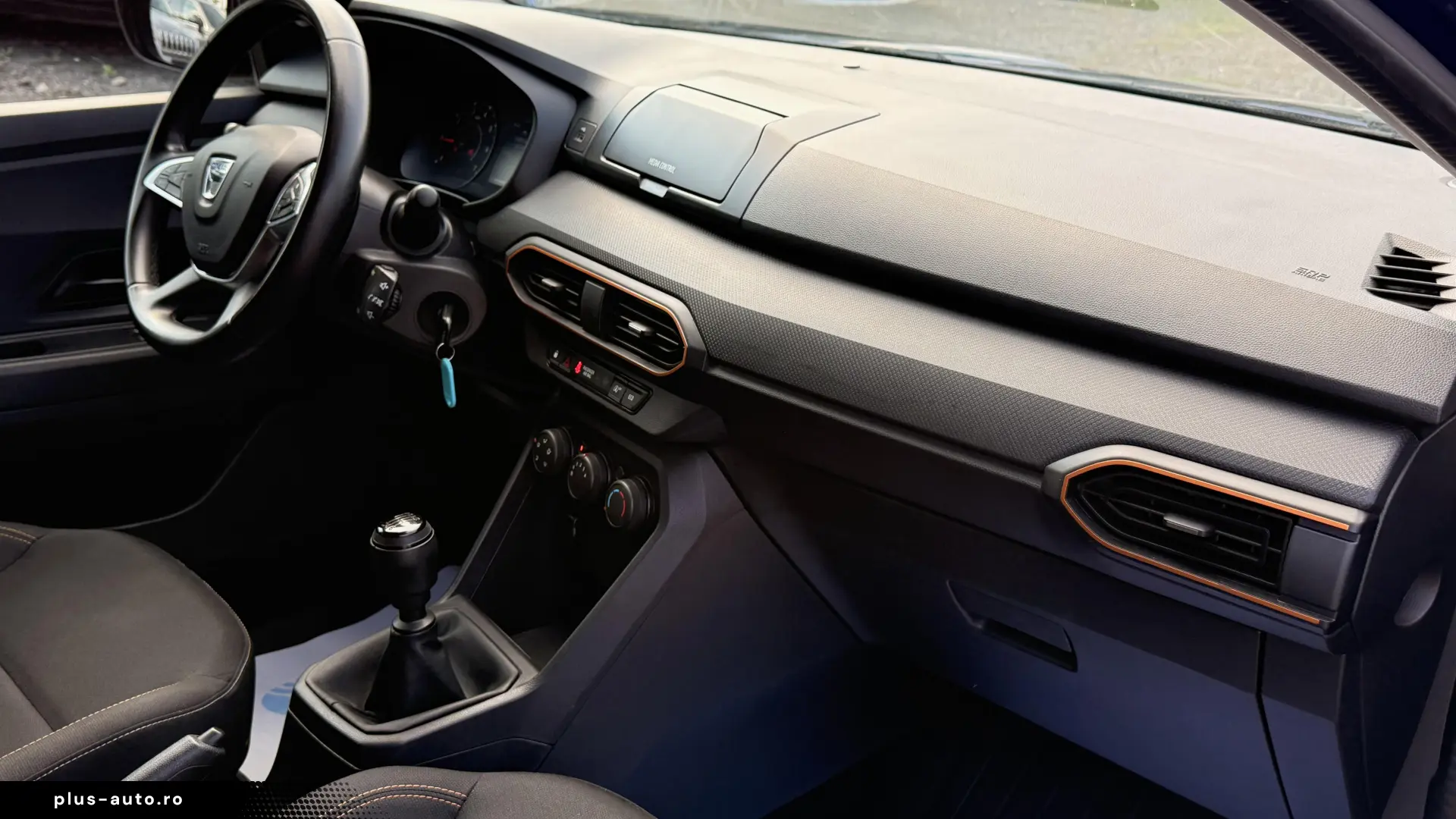 Dacia Sandero Stepway TCe 90 MT6 Essential