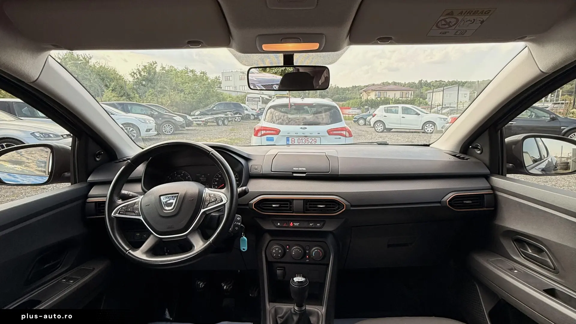 Dacia Sandero Stepway TCe 90 MT6 Essential