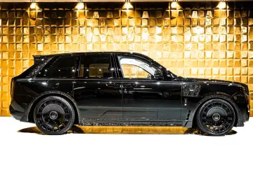 Rolls-Royce Cullinan BLACK BADGE MANSORY