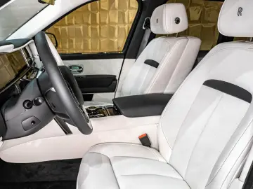 Rolls-Royce Cullinan BLACK BADGE MANSORY