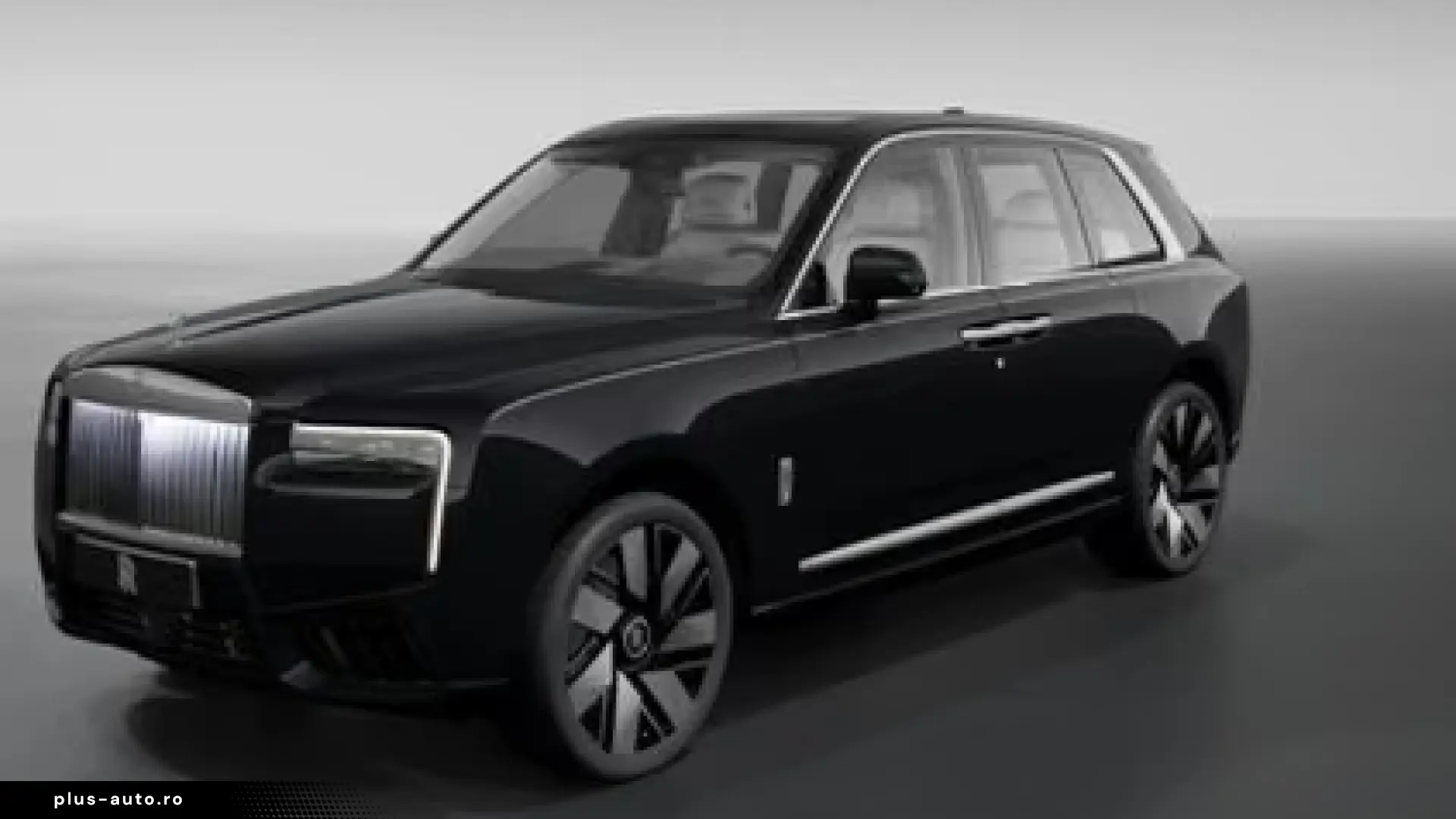 Rolls-Royce Cullinan Silver Badge_MY2026
