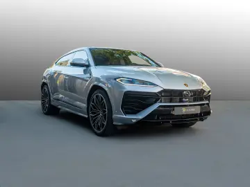 LAMBORGHINI Urus SE  B&O  Dark Package  MY25